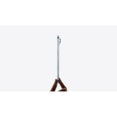 Lifestyle: holding the 5.64 mm iPhone Air edge-on