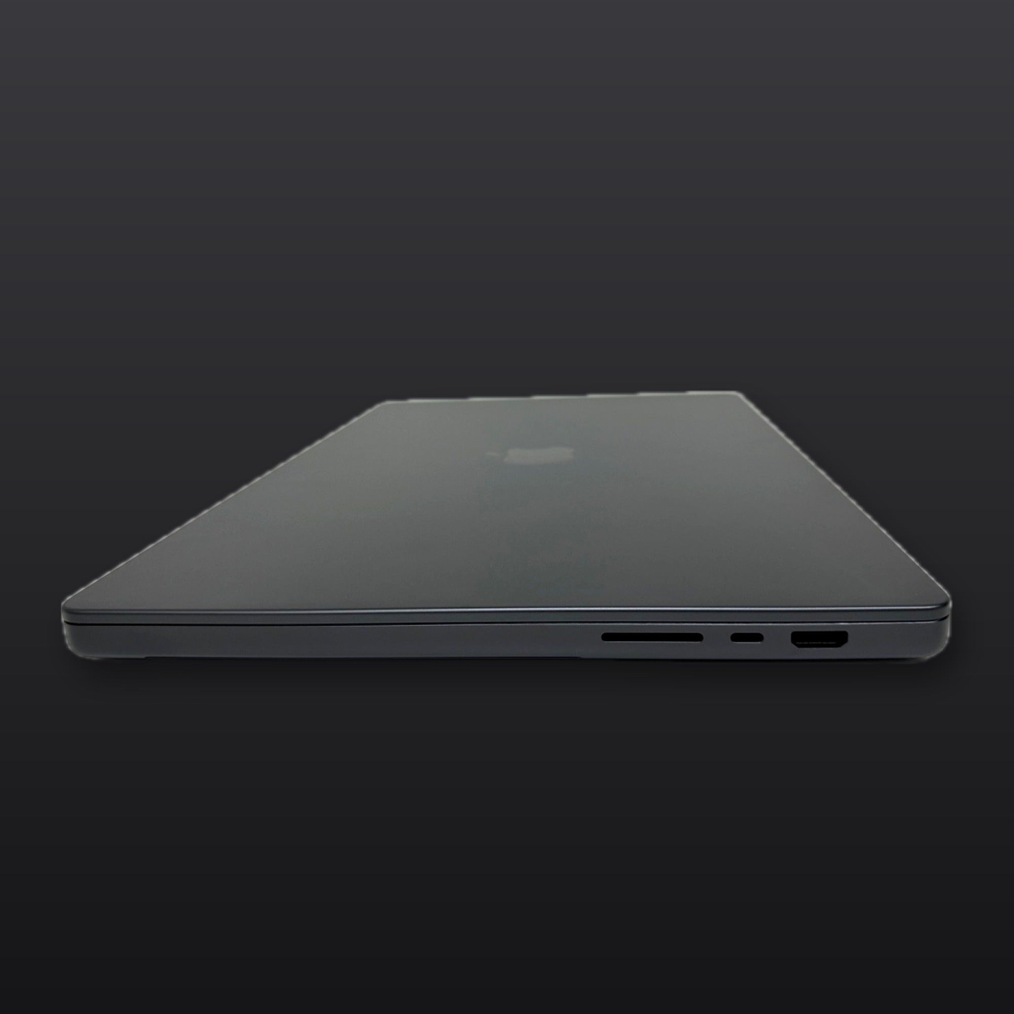 Actual MacPro-LA unit — Apple MacBook Pro 16-inch M4 Max, 128GB RAM, 4TB SSD, Space Black — right side ports: SDXC, Thunderbolt, HDMI