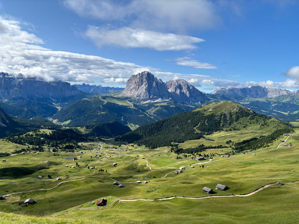 Lifestyle: landscape photo shot on the iPhone 15 48MP Main camera