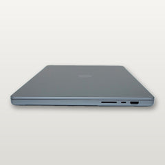 Actual MacPro-LA unit — Apple MacBook Pro 16-inch M1 Max, 64GB RAM, 4TB SSD, Space Gray — right side ports: SDXC, Thunderbolt 4, HDMI